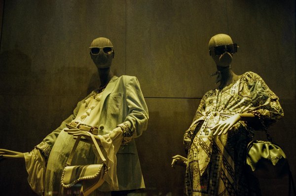 Découvrez comment intégrer les cosmétiques bio dans votre routine beauté : astuces essentielles à ne pas manquer !